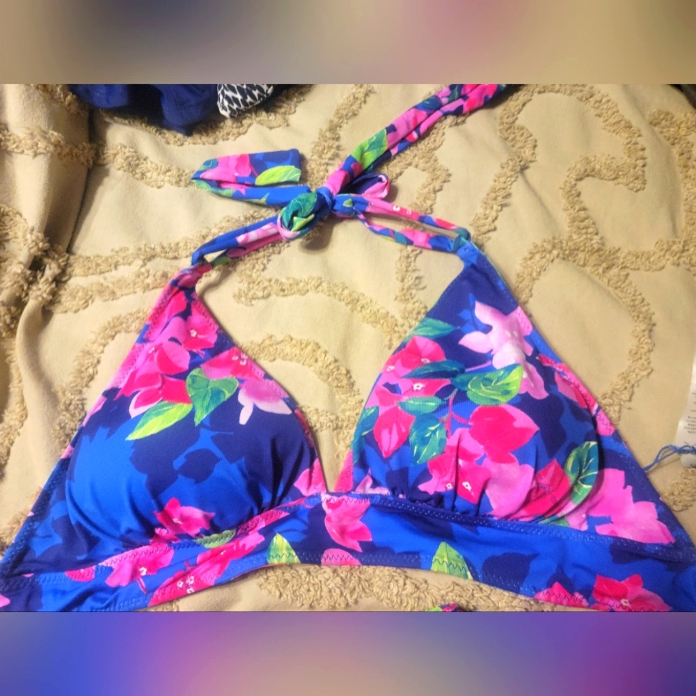 Womens  Tommy Bahama reversible bikini top. XL NWT.